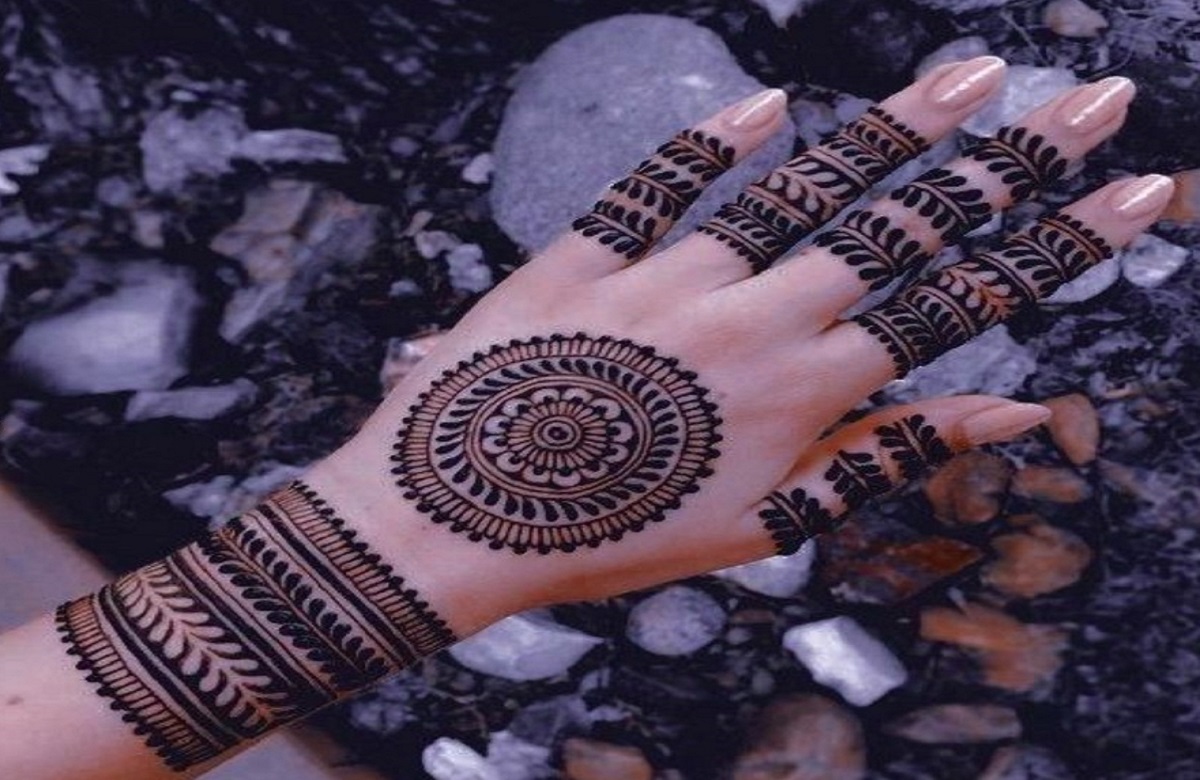 Round Mehndi Designs: 26+ Easy Circle Shape Mehandi Design for Brides &  Bridesmaids